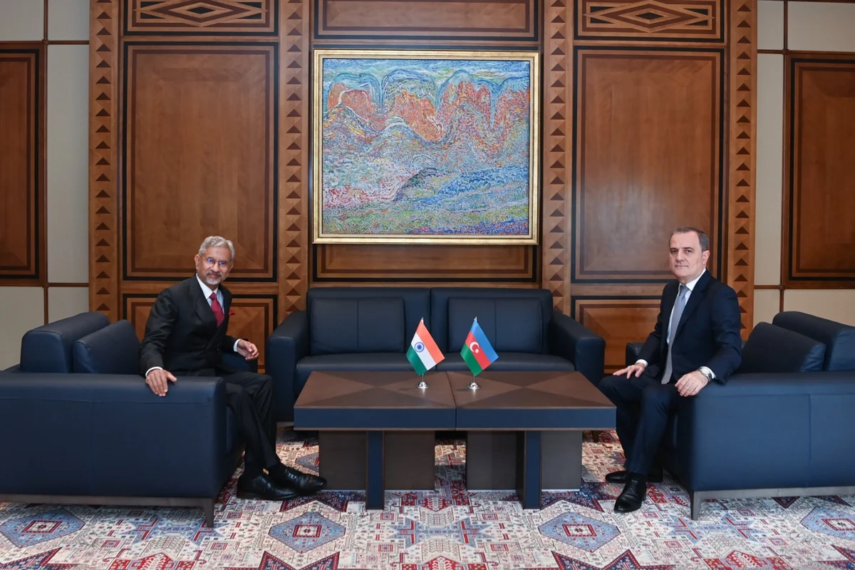 Azerbaijani, Indian foreign ministers begin one-on-one meeting