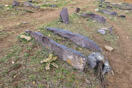Qərbi Azərbaycanın yaddaş yerləri: Ərinc kəndinin tarixi araşdırılıb