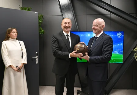 Prezident İlham Əliyev FIFA U-15 dünya çempionatının və festivalının açılış mərasimini izləyib - Yenilənib-2