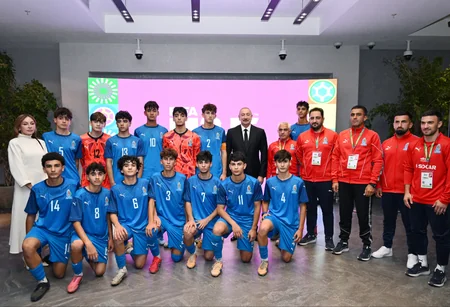 Prezident İlham Əliyev FIFA U-15 dünya çempionatının və festivalının açılış mərasimini izləyib - Yenilənib-2