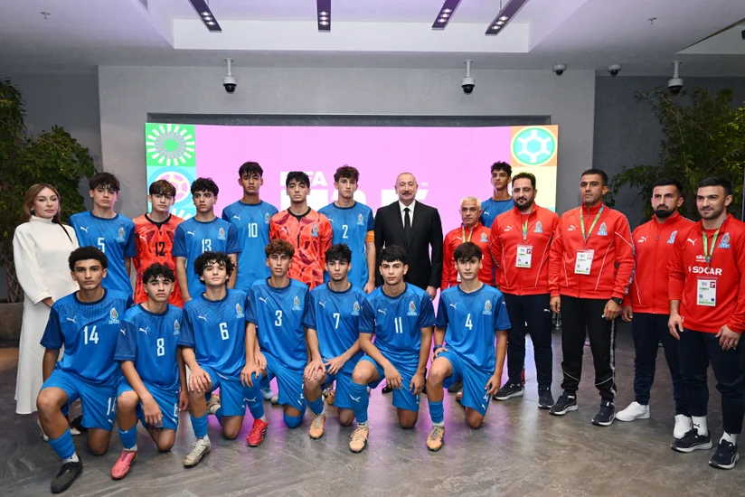 Prezident İlham Əliyev FIFA U-15 dünya çempionatının və festivalının açılış mərasimini izləyib - Yenilənib-2