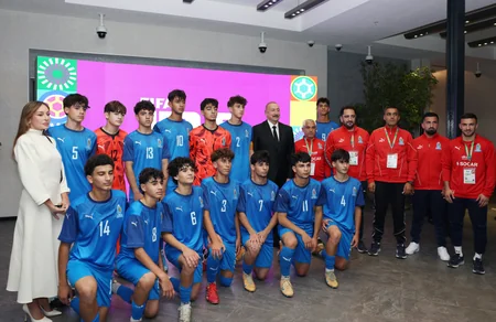 Prezident İlham Əliyev FIFA U-15 dünya çempionatının və festivalının açılış mərasimini izləyib - Yenilənib-2
