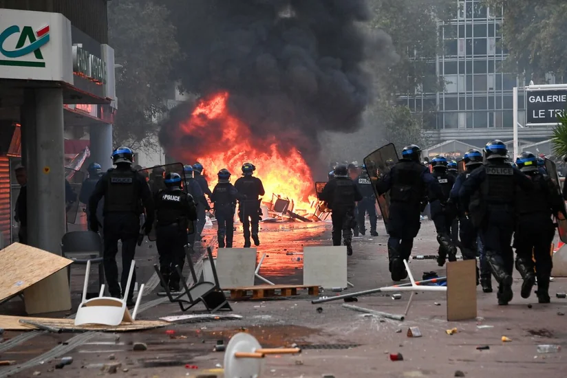 French city of Orleans imposes curfew on minors