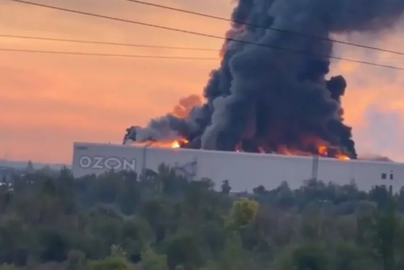 Dronlar Omskdakı Ozon logistika mərkəzinə hücum edib
