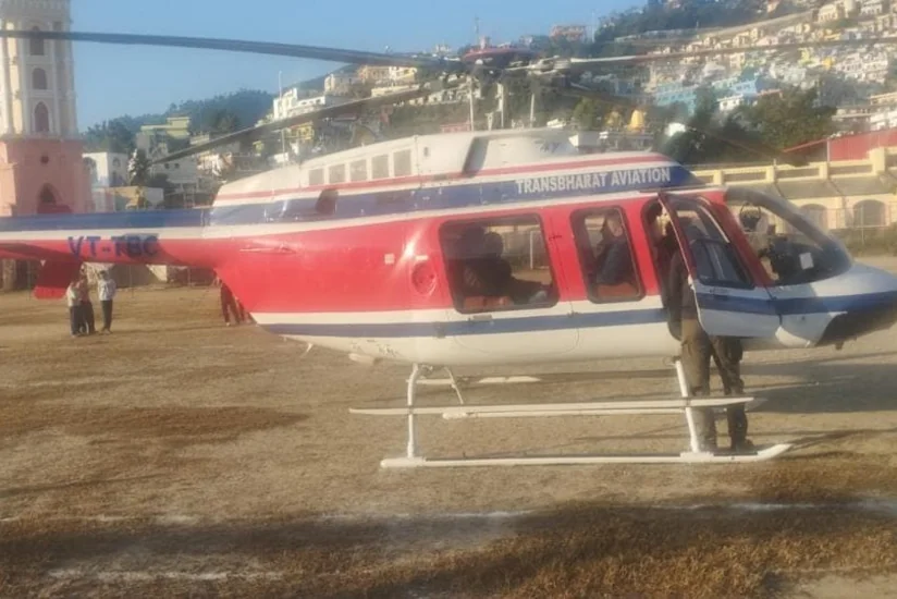 Hindistanda göyərtəsində 6 sərnişinin olduğu helikopter məcburi eniş edib