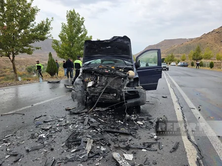 Naxçıvanda iki avtomobil toqquşub, 6 nəfər xəsarət alıb