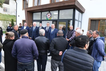 Rövşən Rzayev vətəndaş qəbulu keçirib