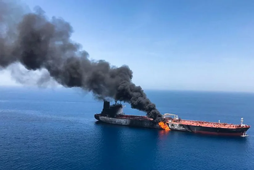 UKMTO: Fars körfəzində bir tankerin yandığı barədə məlumat daxil olub