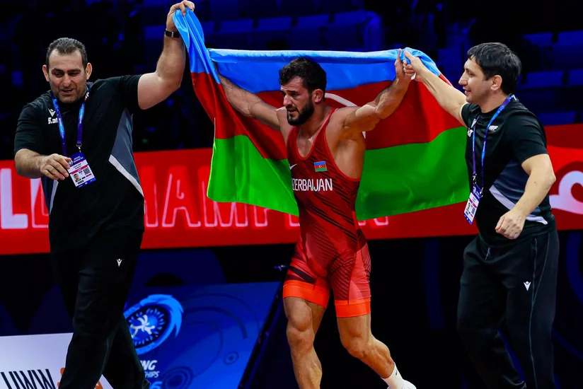 Yunan-Roma güləşçisi Sənan Süleymanov dünya çempionu olub