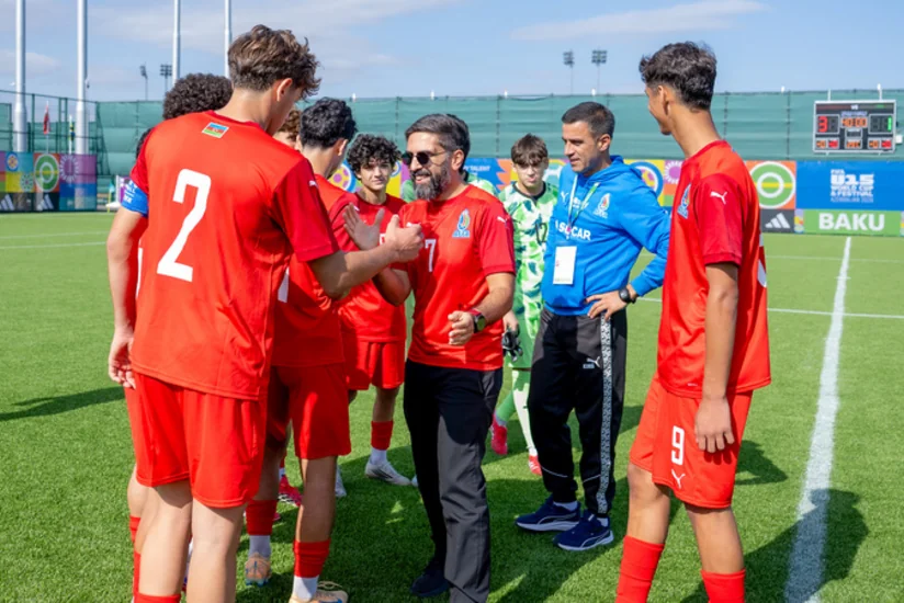 Rövşən Nəcəf və Canni İnfantino U-15 dünya çempionatının oyunlarını izləyiblər