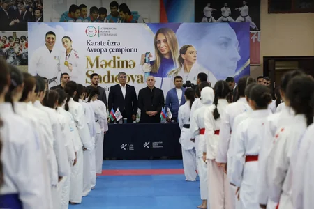 Bakıda 200-dən çox qadın karateçinin iştirakı ilə seminar keçirilib