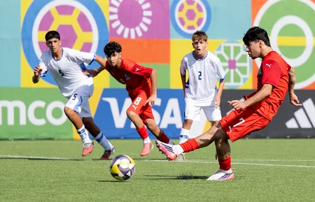 Rövşən Nəcəf və Canni İnfantino U-15 dünya çempionatının oyunlarını izləyiblər
