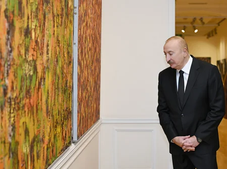 İlham Əliyev, Mehriban Əliyeva və ailə üzvləri Mənim Abşeronum: Üstə gəl adlı retrospektiv sərgi ilə tanış olublar