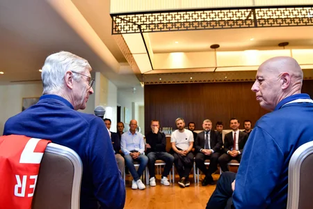 Bakıda Arsen Vengerin iştirakı ilə ustad dərsi təşkil olunub
