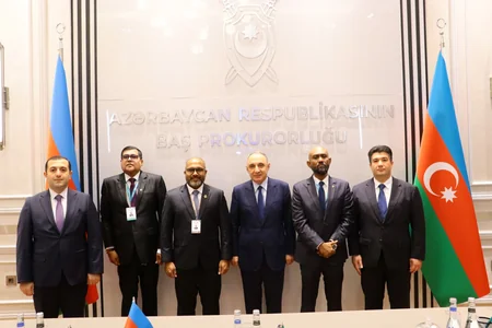 Kamran Əliyev Misir və Maldiv rəsmiləri ilə korrupsiyaya qarşı mübarizəni müzakirə edib