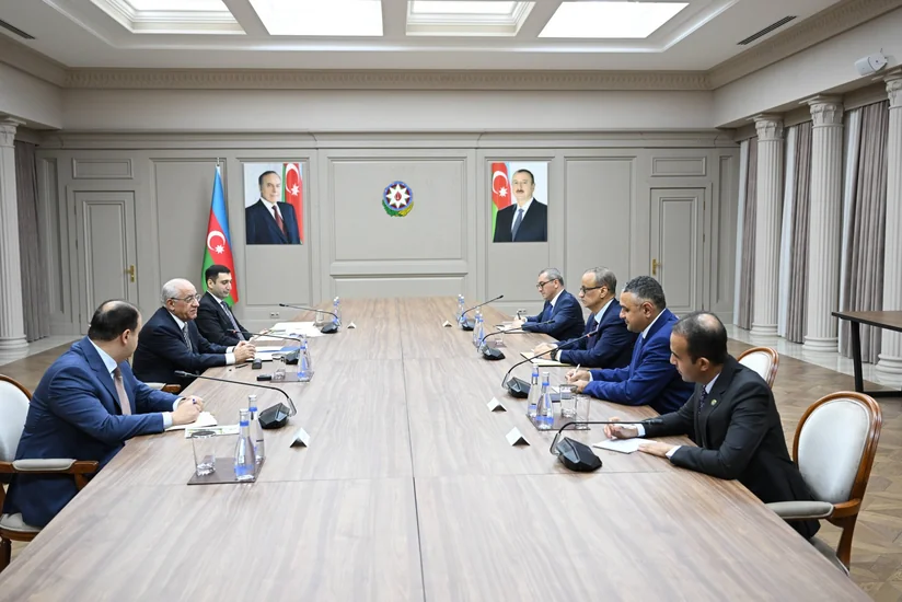 Əli Əsədov İƏT-in Baş katibi ilə əməkdaşlığın genişləndirilməsini müzakirə edib