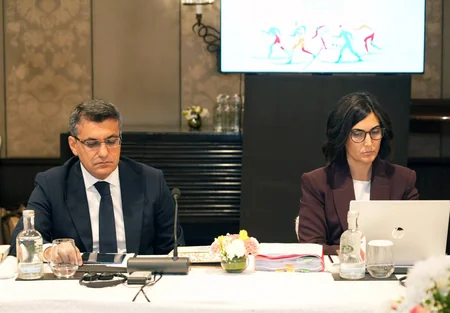 Azərbaycan və Hindistan gənclər və idman sahələrində əməkdaşlığı müzakirə ediblər