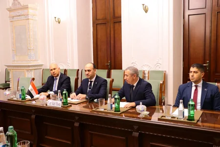 Kamran Əliyev Misir və Maldiv rəsmiləri ilə korrupsiyaya qarşı mübarizəni müzakirə edib