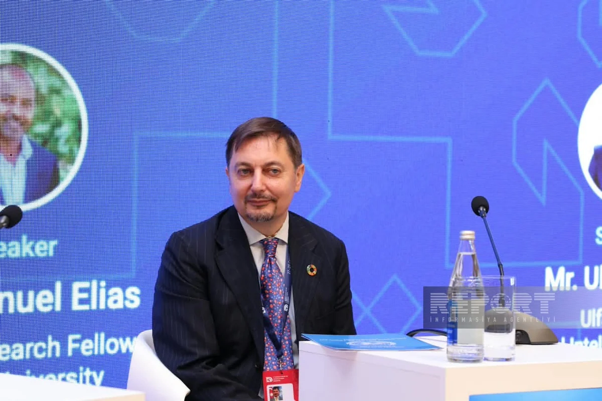 Дмитро Шлапаченко: Азербайджанскую модель ASAN xidmət перенимают многие государства