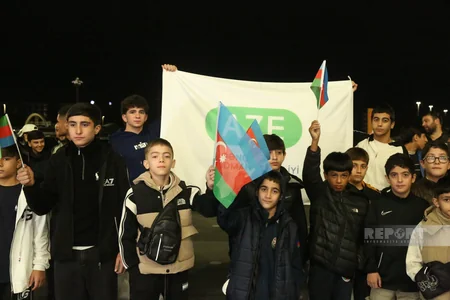 Dünya çempionatında uğurla çıxış edən yunan-Roma güləşçilərimiz Vətənə dönüblər