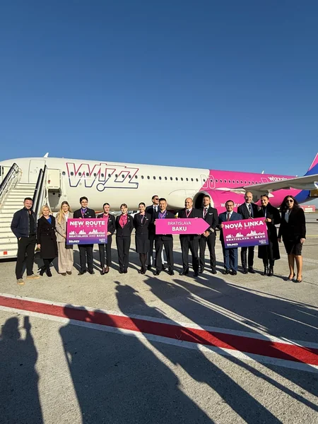 Bratislavadan Bakıya ilk aviareys yola düşüb
