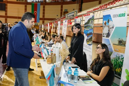 Bakıda əmək yarımarkası keçirilib, 1000-dən çox vakansiya təqdim olunub