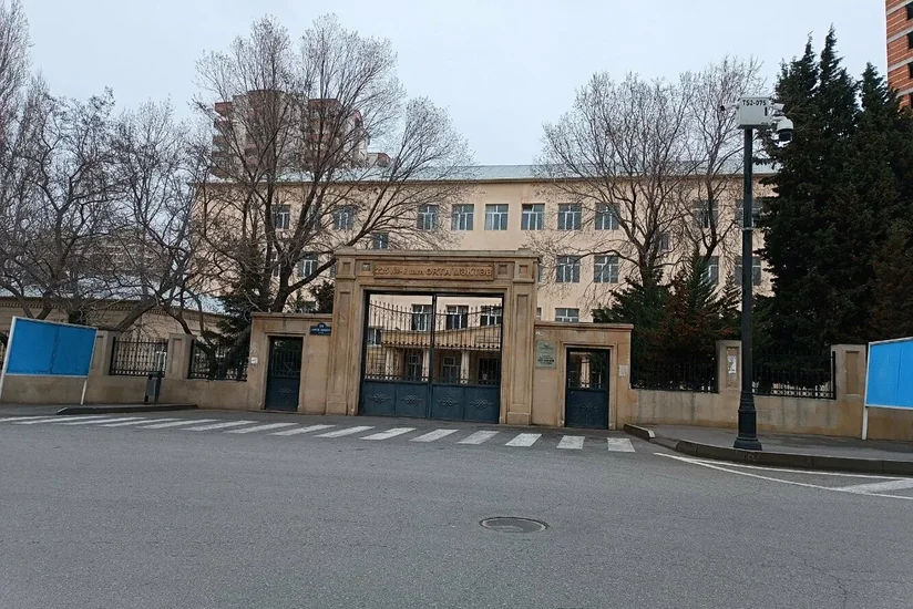 Bakıda məktəblinin 4-cü mərtəbədən yıxılaraq ölməsi faktı araşdırılır