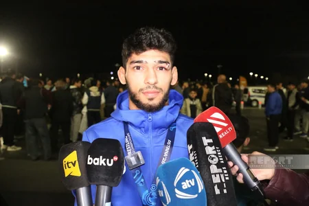 Dünya çempionatında uğurla çıxış edən yunan-Roma güləşçilərimiz Vətənə dönüblər