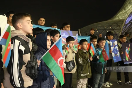 Dünya çempionatında uğurla çıxış edən yunan-Roma güləşçilərimiz Vətənə dönüblər