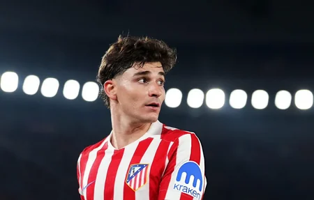 Barselona Xulian Alvaresə görə kəsilən cərimədən şikayət edəcək