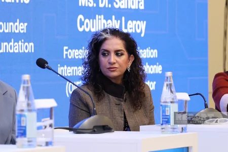 Vəcihə Harris: Bakı forumunda dünya üçün aktual və faydalı mövzulara toxunulur