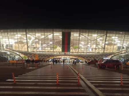 Dünya çempionatında uğurla çıxış edən yunan-Roma güləşçilərimiz Vətənə dönüblər
