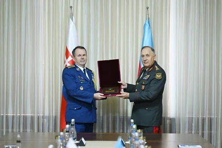 Azərbaycan və Slovakiya arasında hərbi sahədə əlaqələrin genişləndirilməsi müzakirə edilib