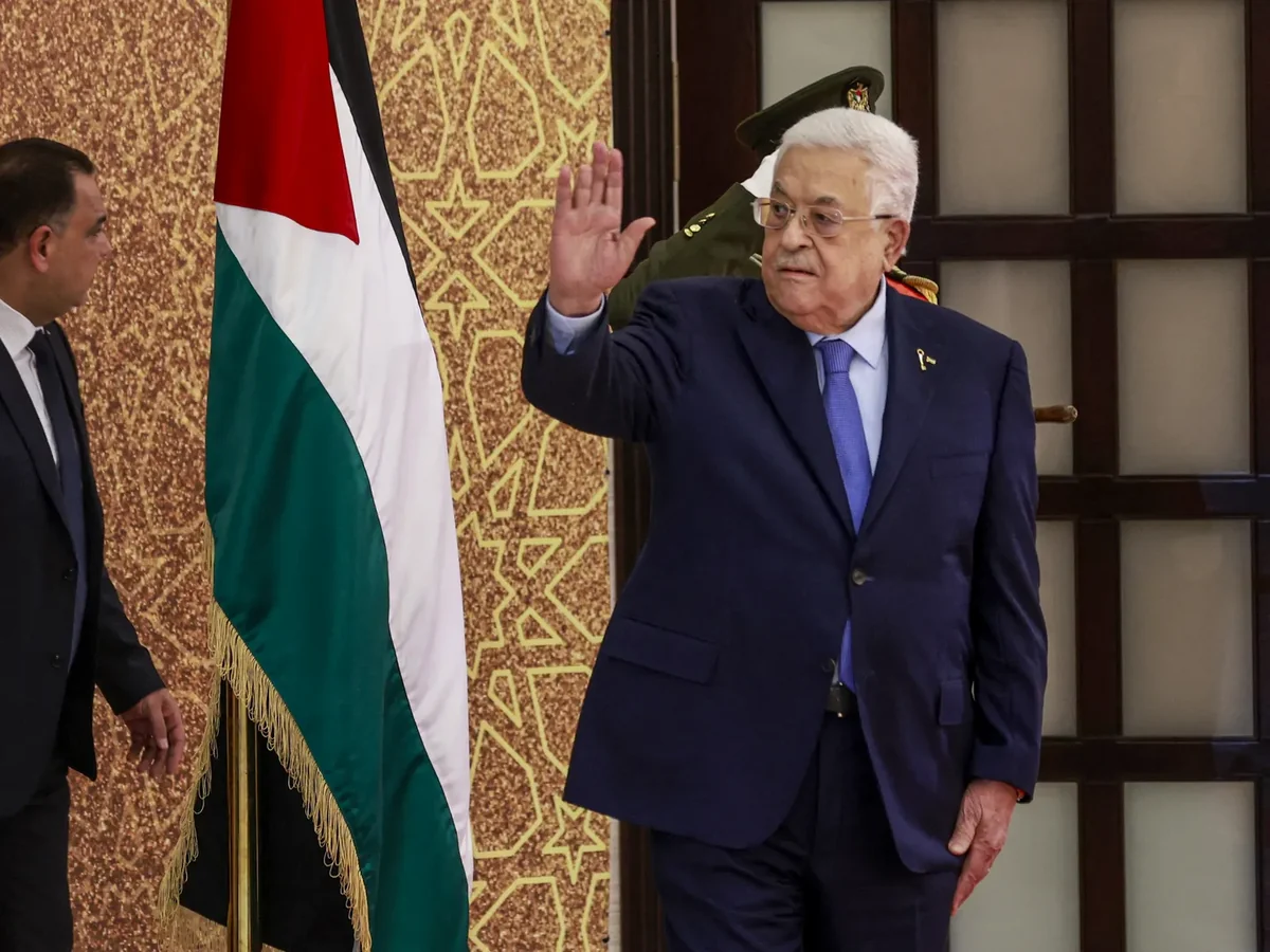 Mahmoud Abbas arrives in Cyprus for talks with Christodoulides