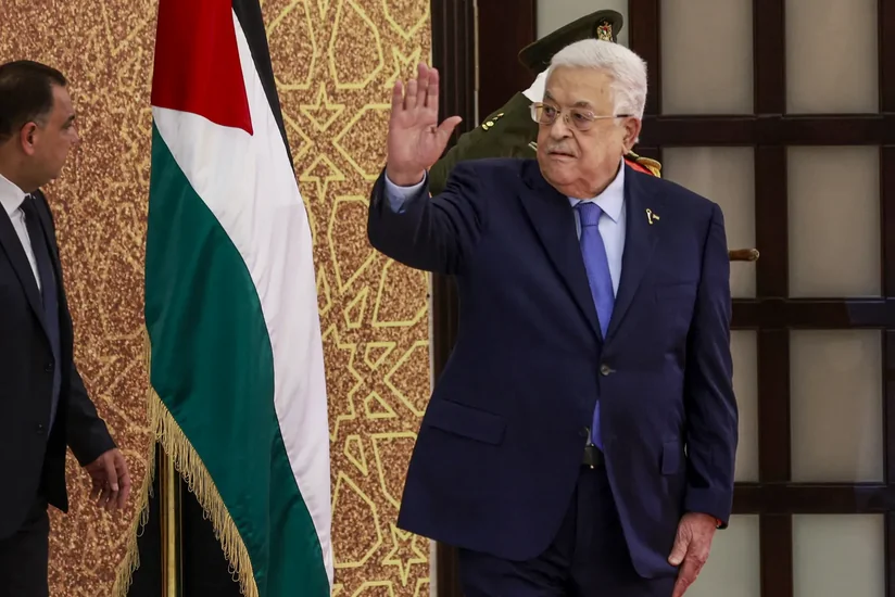 Mahmud Abbas Xristodulidis ilə danışıqlar aparmaq üçün Kiprdə səfərdədir