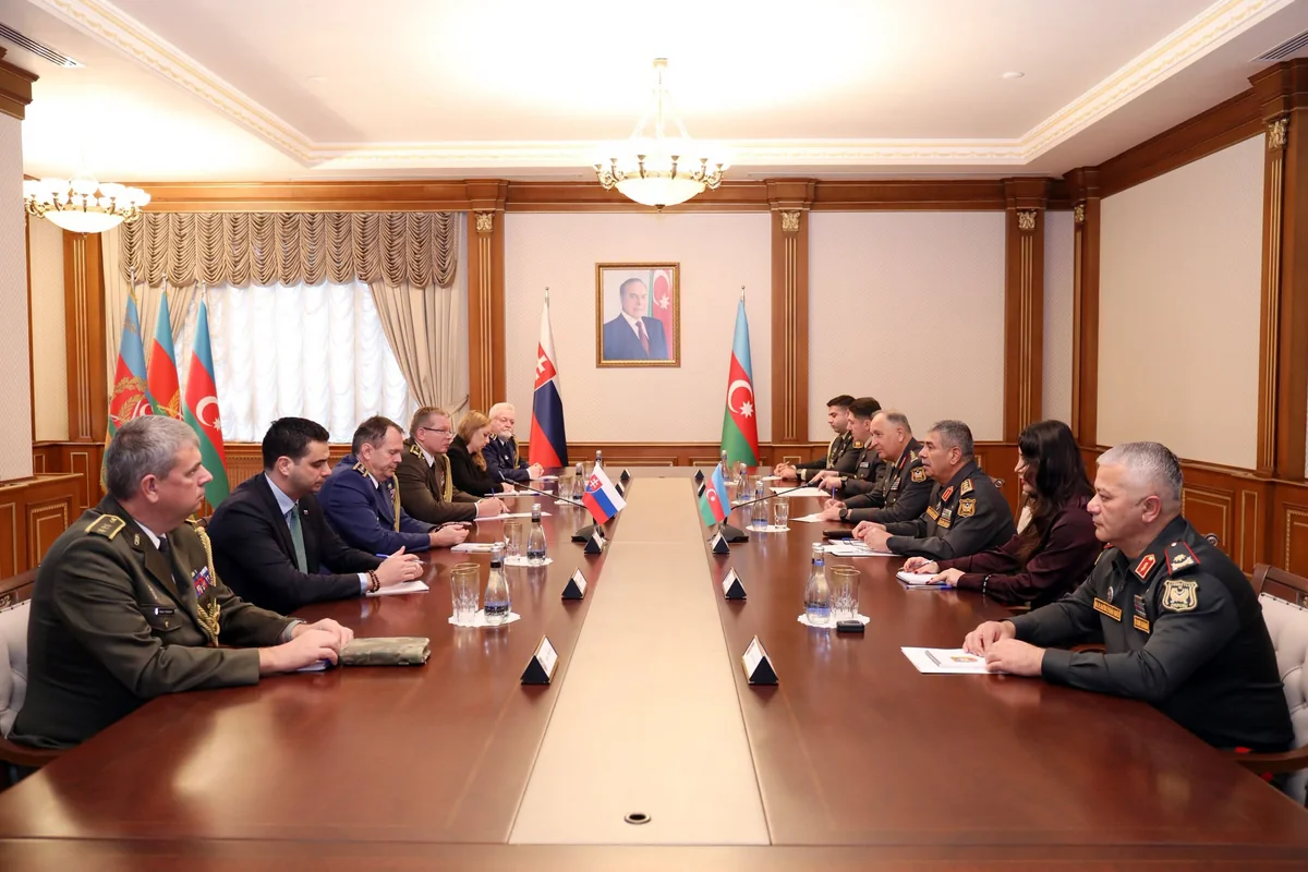 Azərbaycan və Slovakiya arasında hərbi sahədə əlaqələrin genişləndirilməsi müzakirə edilib