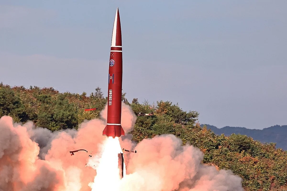 Yonhap: КНДР запустила неопознанный снаряд в направлении Японского моря