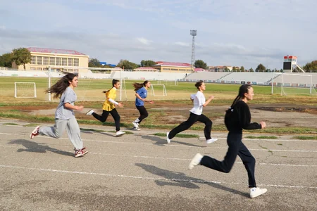 Naxçıvanda məktəblilər arasında atletika üzrə muxtar respublika birinciliyi keçirilib