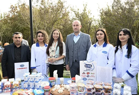 ADA Məktəbində xeyriyyə məqsədli ənənəvi Payız festivalı – Məhsul bayramı təşkil edilib