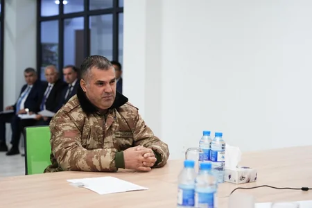 Anar Əliyev Şuşada sakinləri qəbul edib