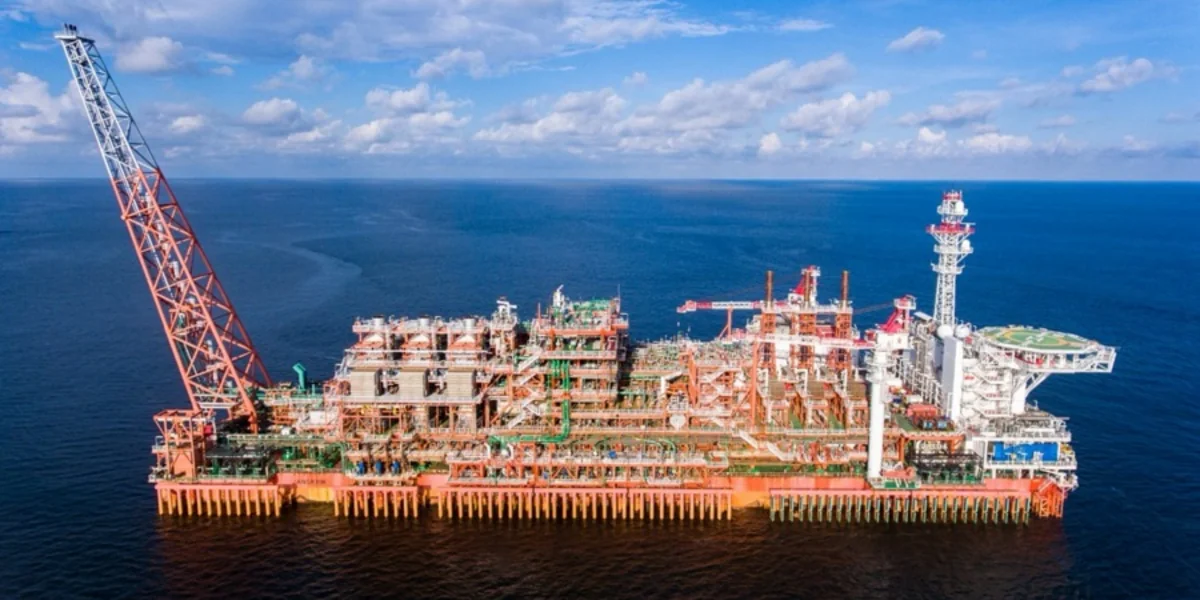 Итальянская Eni начала добычу газа на месторождении Маха в Индонезии