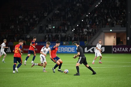 President Ilham Aliyev watches FIFA U-15 World Cup and Festival final, attends award ceremony