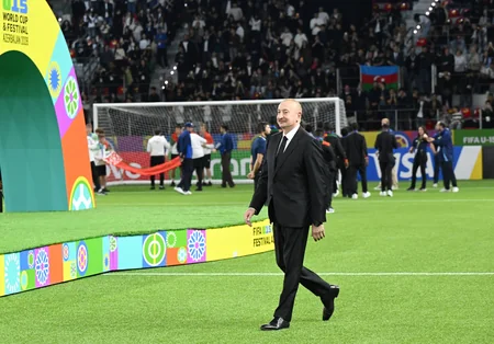 President Ilham Aliyev watches FIFA U-15 World Cup and Festival final, attends award ceremony