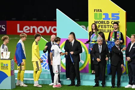 President Ilham Aliyev watches FIFA U-15 World Cup and Festival final, attends award ceremony