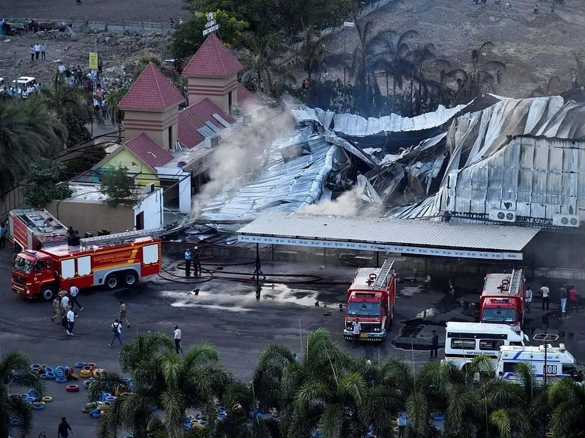 4 killed, 2 injured after massive fire breaks out at shoe factory in India