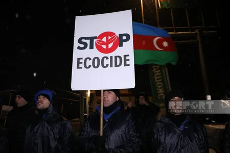 Xankəndi-Laçın yolunda aksiya: ekofəallar qar yağmasına baxmayaraq, etirazlarını davam etdirir
