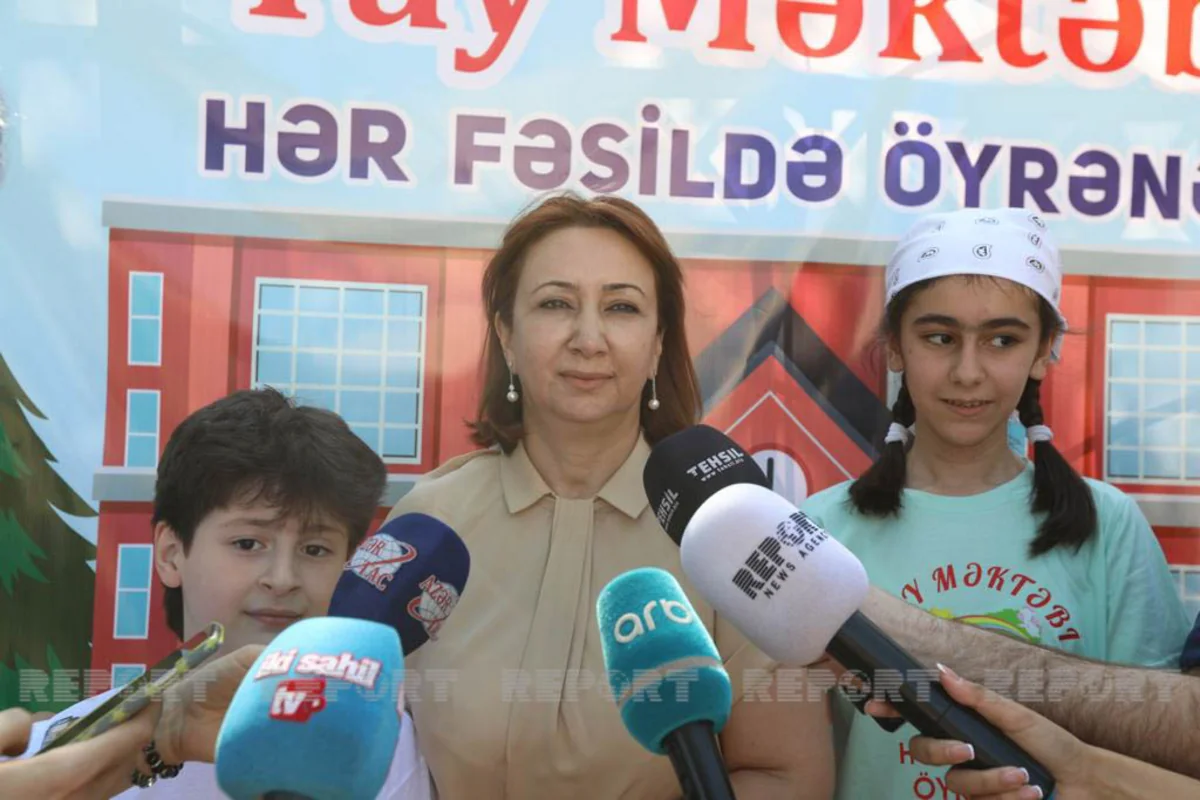 İdarə müdiri: “Məktəbli forması ilə bağlı təzyiqdən söhbət gedə bilməz, qərarlara hər kəs riayət etməlidir”