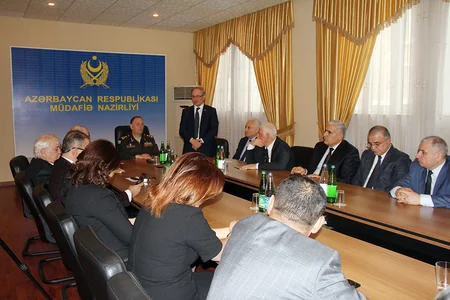 Deputy defence minister meets with mass media representatives
