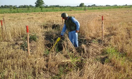 ​Ağcabədi və Bərdədə top mərmisi və piyada əleyhinə mina aşkar olunub