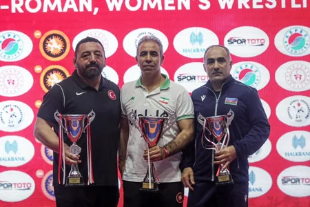 Azərbaycan güləşçiləri Çempionlar turnirində 10 medal qazanıblar